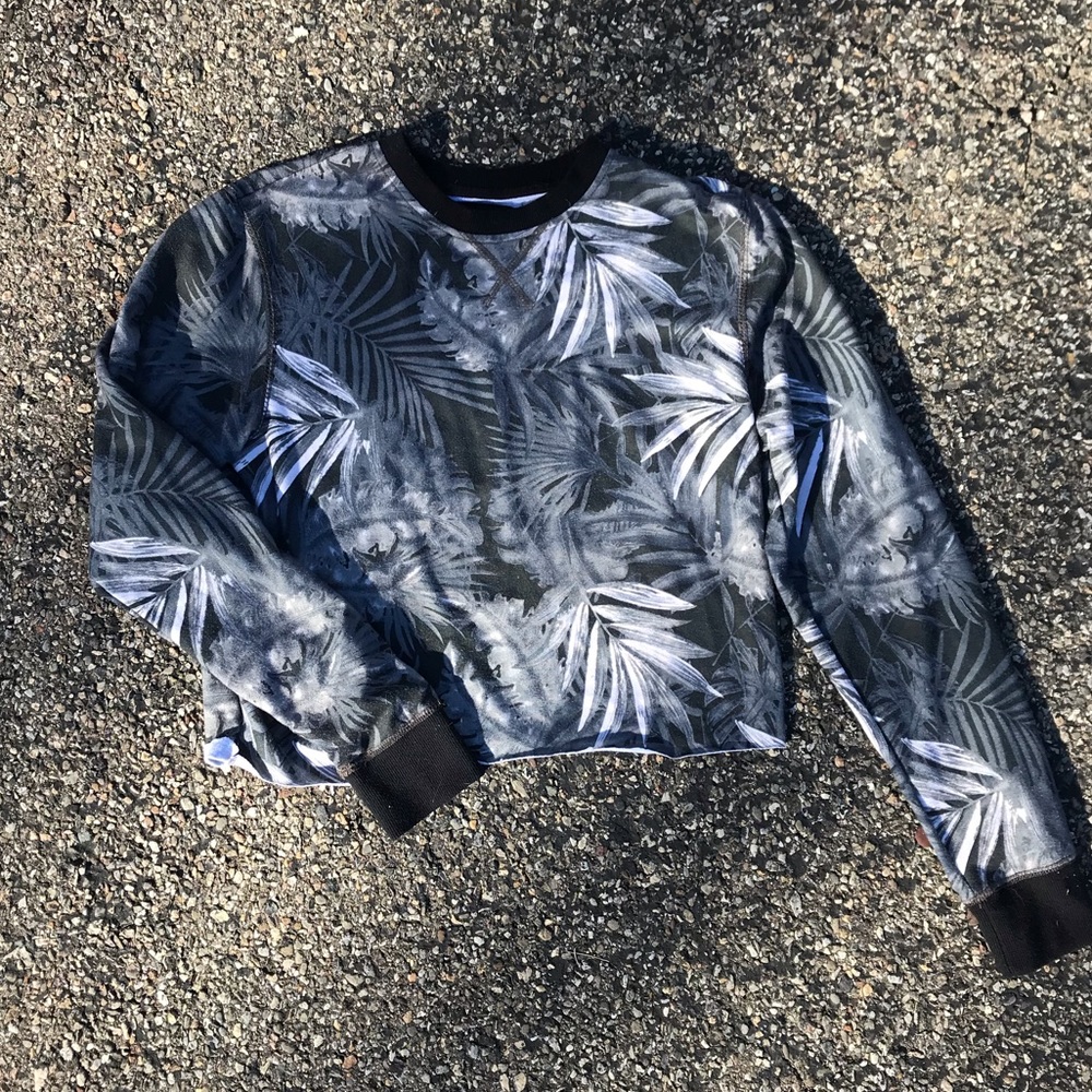 cropped long sleeve